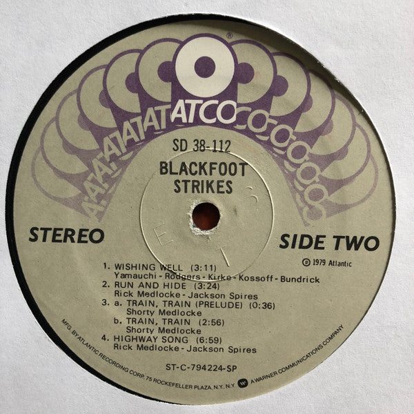 Blackfoot (3) : Strikes (LP, Album, SP)