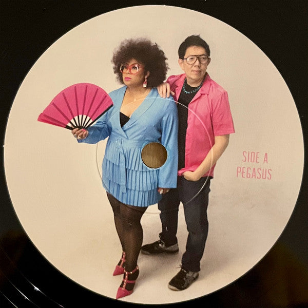 Adesha, Vincent Kwok - Pegaso / Coroname