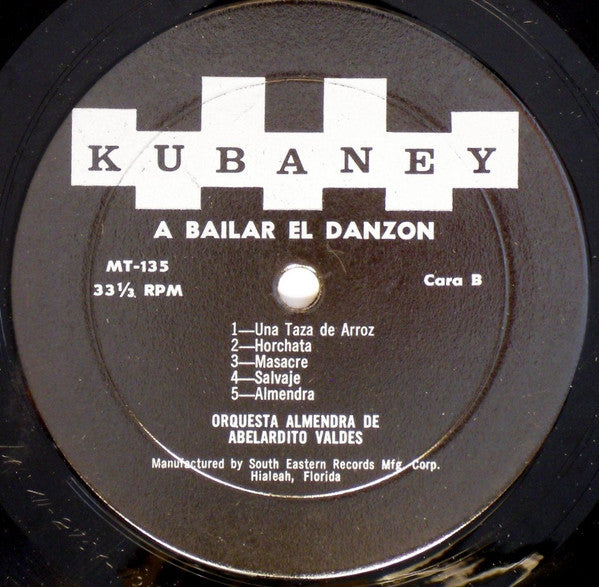 Orquesta Almendra : A Bailar El Danzón  (LP, Mono)